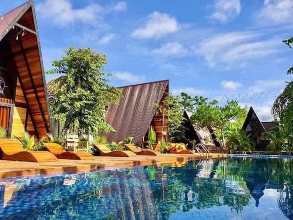 The photo shows the Tiên Sơn Pleiku Homestay located in the city of Pleiku.