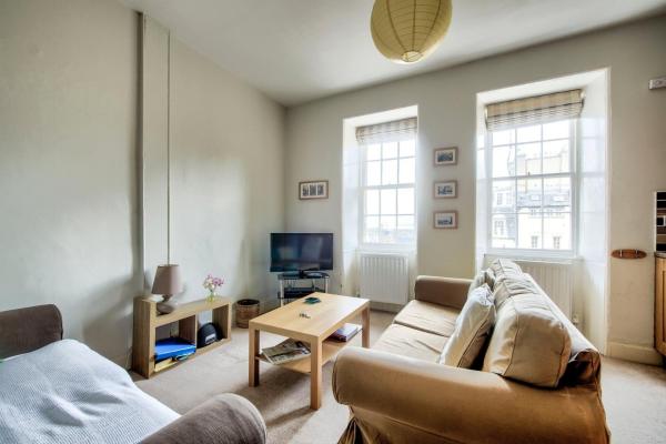 GuestReady - Charming Home in Old Town, Edinburgh