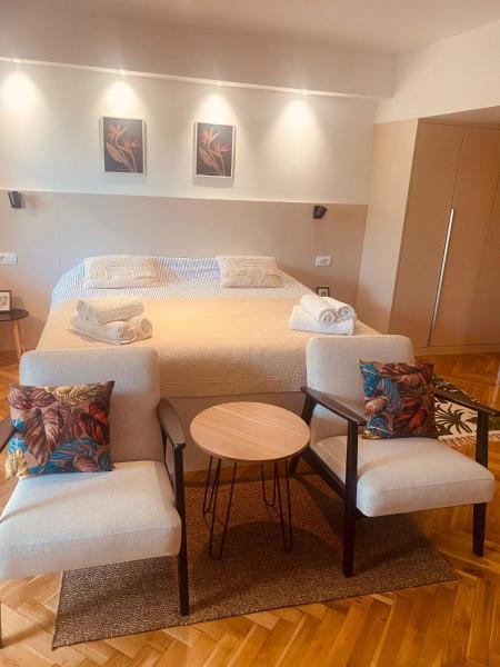 A la foto es mostra l'objecte Apartments Nikval situat a la ciutat de Rovinj.