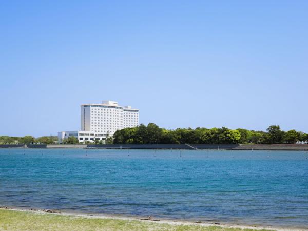 A la foto es mostra l'objecte Grand Mercure Lake Hamana Resort & Spa situat a la ciutat de Maisaka.