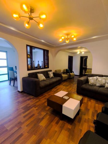 På billedet ses objektet Lujoso departamento cerca del centro, zona turística beliggende i byen Cuenca.