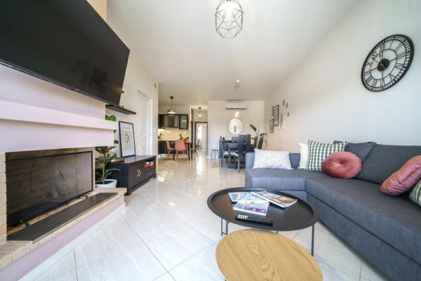 Auf dem Foto ist das Objekt Anemos apartment in der Stadt Analipsi zu sehen.