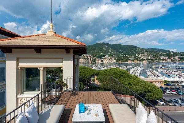 Στη φωτογραφία φαίνεται το αντικείμενο Villa Porto Rapallo Portofino Coast που βρίσκεται στην πόλη Ραπάλο.