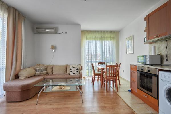 Na zdjęciu widoczny jest obiekt Charming 1-Bedroom Apartment in Ravda by Flat Mаnаger położony w mieście Nesebyr.