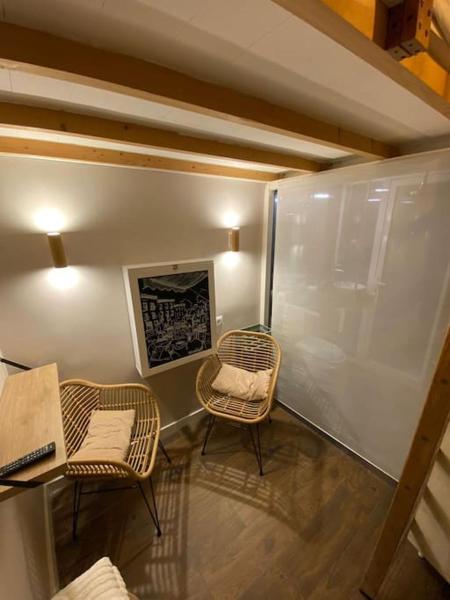 Mini estudio de 8 m2 en el corazón de Malasaña de MembrilloSuites, Madrid