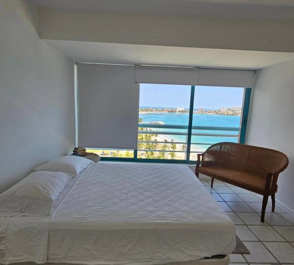 På bilden syns objektet Hermoso apartamento vista al mar con balcon som ligger i staden Puerto Moreno.