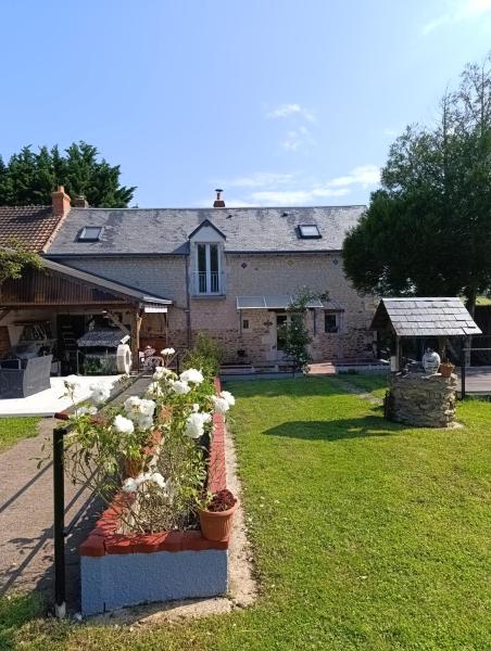 På billedet ses objektet Gîte : Le Castel des Anges beliggende i byen Luzé.