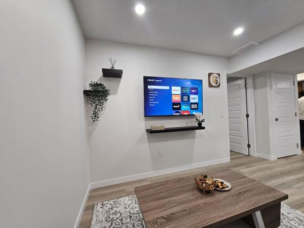 Na zdjęciu widoczny jest obiekt Parkside Basement Suite położony w mieście Devon.