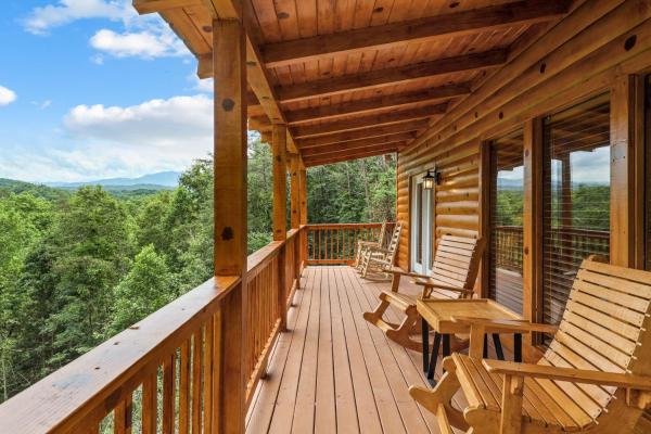 A la foto es mostra l'objecte Smoky Nights is an enticing retreat just minutes from the Pigeon Forge Parkway! situat a la ciutat de Sevierville.