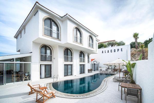 Auf dem Foto ist das Objekt Alacope Alaçatı in der Stadt Alaçatı zu sehen.