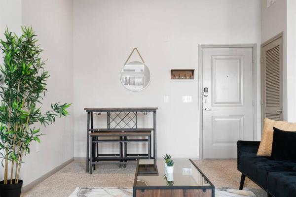 A la foto es mostra l'objecte LUX 2B2B Apt Near Heart of Austin with Pool & Parking situat a la ciutat de Austin.