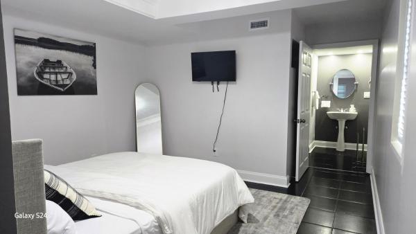 Luxe Studio With A Great Location Lawrenceville - Lawrenceville, GA