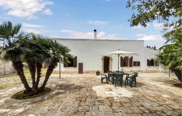 The photo shows the 3 Bedroom Nice Home In Noci located in the city of Noci.