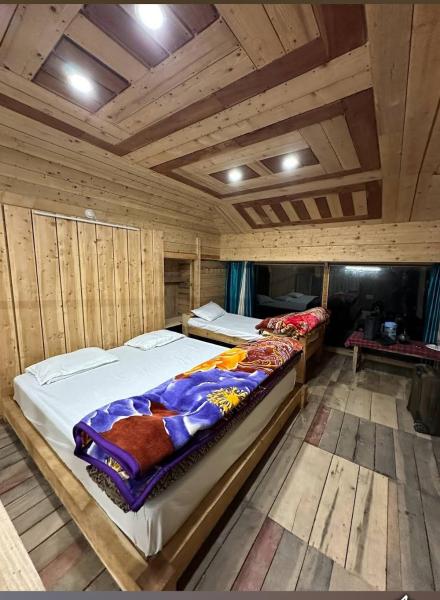Na zdjęciu widoczny jest obiekt Parasharalya luxury home stay położony w mieście Pāndoh.