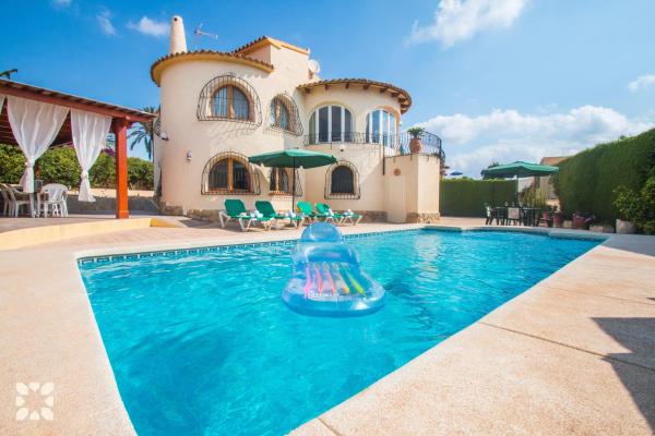 A la foto es mostra l'objecte Villa Marie by Abahana Villas situat a la ciutat de Calp.