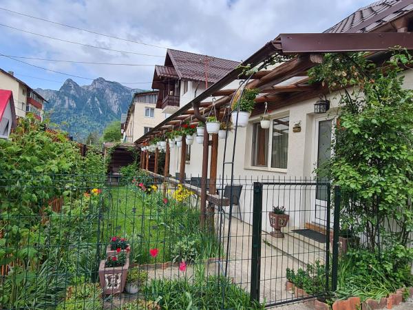 Na zdjęciu widoczny jest obiekt Casa Farcaș Bușteni położony w mieście Buşteni.