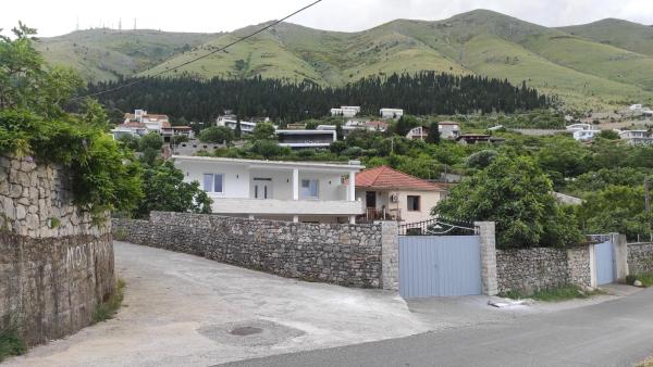 A la foto es mostra l'objecte Lake view situat a la ciutat de Shkodër.