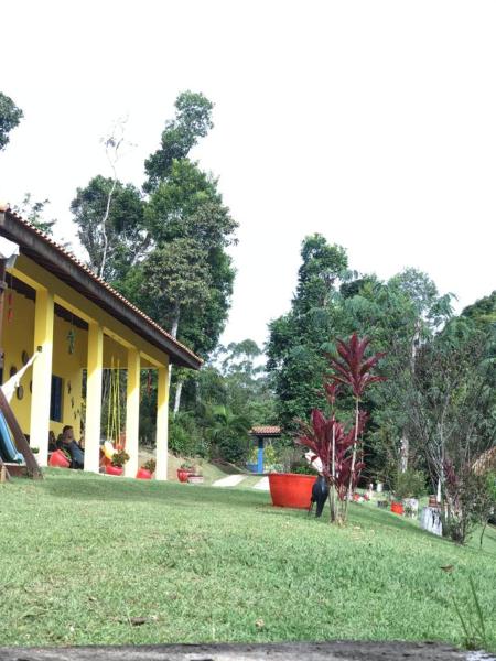 A la foto es mostra l'objecte Casa de Campo - Pet Friendly situat a la ciutat de Embu-Guaçu.