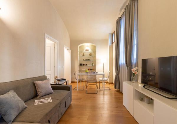 Na foto é possível ver o objeto Suite near River, Relax and Design behind the Tower localizado na cidade de Pisa.