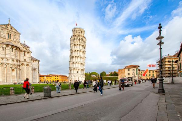Na foto é possível ver o objeto Luxury House at the Tower localizado na cidade de Pisa.