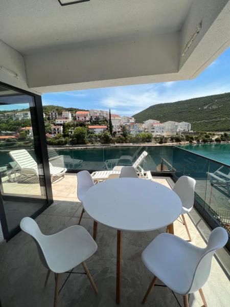 På billedet ses objektet Casa Amor beliggende i byen Neum.