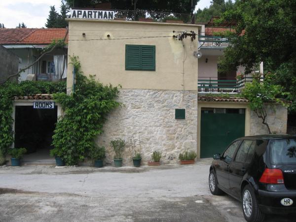 A la foto es mostra l'objecte Apartments Darinka situat a la ciutat de Dubravice.