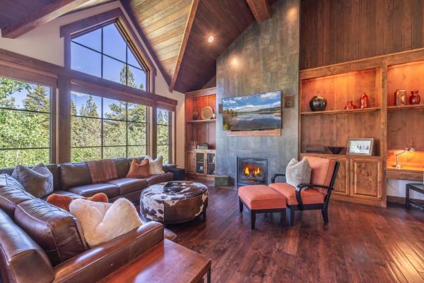 Luxury Northstar Home Walk To Lifts Private Hot-tub Fenced-in Yard Book On Mobile For Promo Price - Lac Tahoe