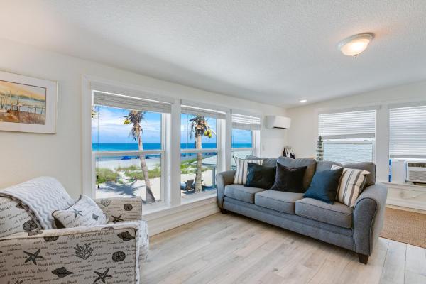 Beach Dreams Resort - Anna Maria, FL