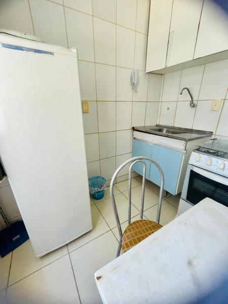 Zdjęcie 7: Quarto, sala, cozinha e banheiro - 2 minutos da praia do porto da barra - ar condicionado