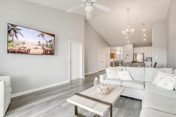 Ocean City Condo with Pool and Private Beach Access