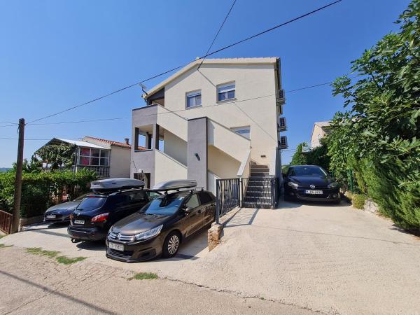 Family Friendly Seaside Apartments Krusevo, Novigrad - 23302 - Obrovac