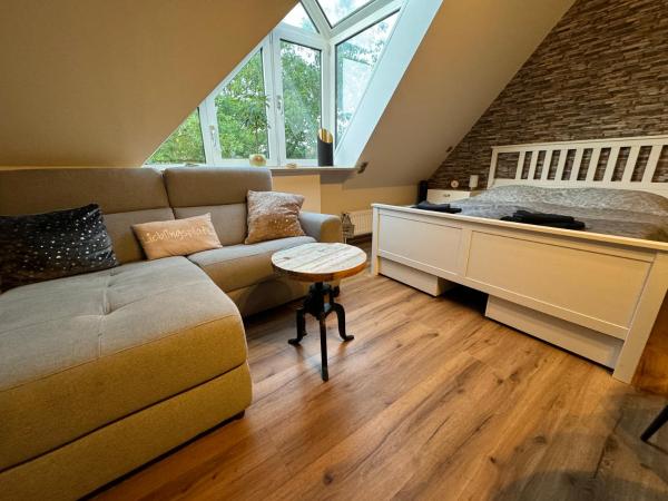 A la foto es mostra l'objecte Nieman‘s Loft situat a la ciutat de Emden.