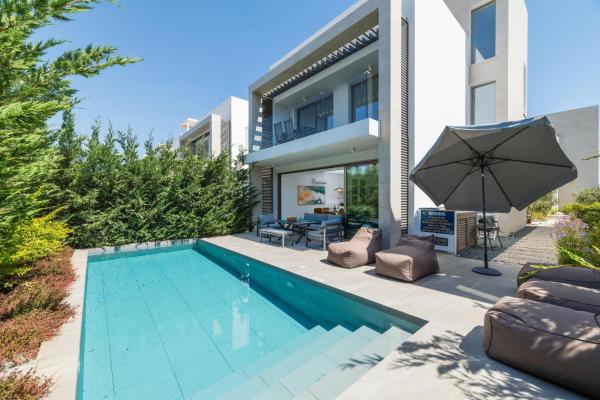 A la foto es mostra l'objecte Azure Seaview - Ruby Villa situat a la ciutat de Protaras.