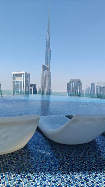 California Dreaming at Its Best, Dubaj