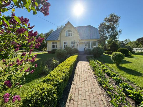 Peaceful summer house - Sunshine, Jurmala