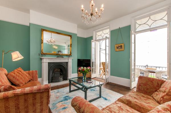 A la foto es mostra l'objecte Seafront Regency Townhouse - Balcony Sea Views situat a la ciutat de Kent.