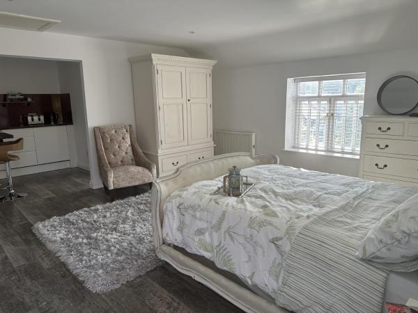 Zdjęcie 2: Studio - Sleeps 2 - Pets - Parking - Wifi