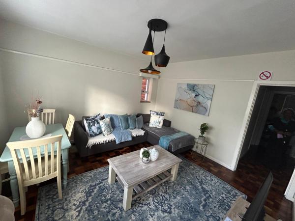 Nikki's On Windermere - Port Elizabeth