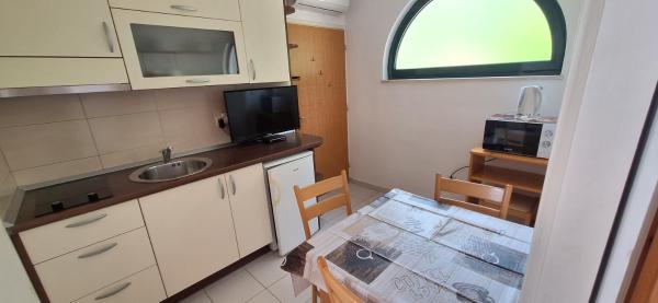 写真にはGradina市にあるApartmani Grubišaが写っています。
