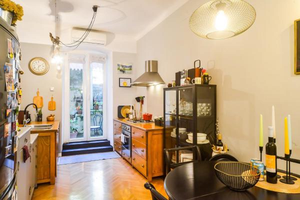 A la foto es mostra l'objecte Happy Home situat a la ciutat de Rijeka.