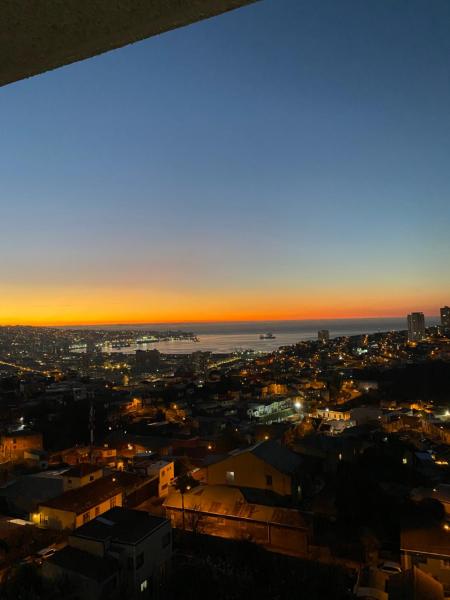 Na fotografii je vidět objekt Departamento con vista al mar puerto nacházející se ve městě Placilla de Peñuelas.