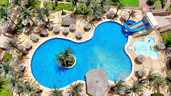 Na zdjęciu widoczny jest obiekt Sunset Boutique Hotel Sahl Hasheesh położony w mieście Hurghada.