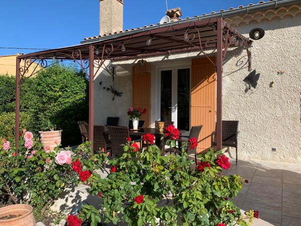 A la foto es mostra l'objecte maison familiale de vacances situat a la ciutat de Mazan.