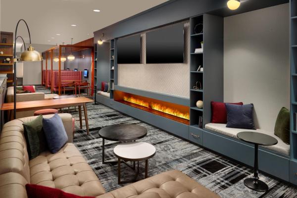 A la foto es mostra l'objecte Courtyard by Marriott Washington, D.C./Foggy Bottom situat a la ciutat de Washington.