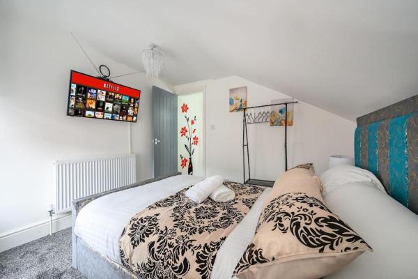 -16PT- For your relaxed & Cosy stay & Free Parking, Leeds