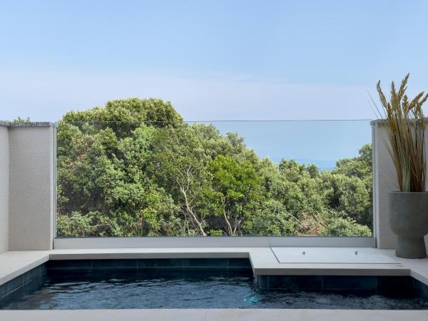 Nella foto è visibile l'oggetto Apartment Verde Mare - Green Beauty With a Sea View situato nella città di Peruški.