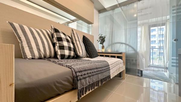 South Pad at SEA Residences, Manila