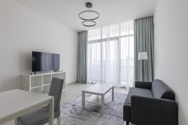 Splendid 1BR in Living Garden, Dubaj