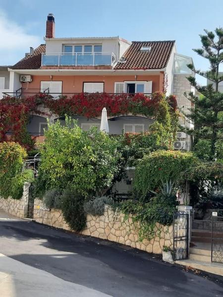 A la foto es mostra l'objecte Spacious Apartment, Villa Tania situat a la ciutat de Hvar.