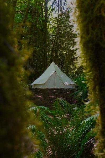 A la foto es mostra l'objecte Olympic Glamping situat a la ciutat de Port Crescent.